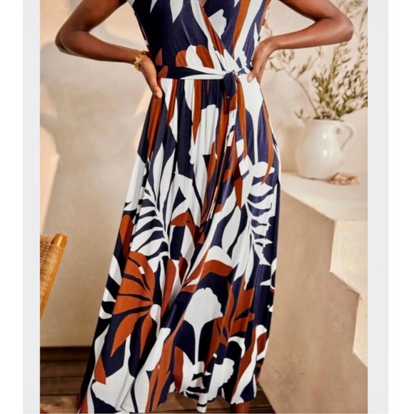 Boden Eleanor Jersey Faux Wrap Midi Dress - Picture 3 of 10